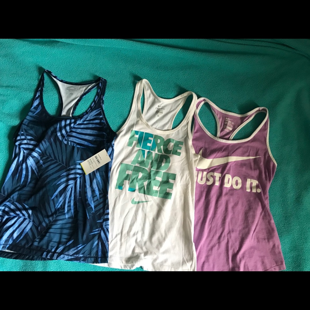 Nike racerback tank top bundle